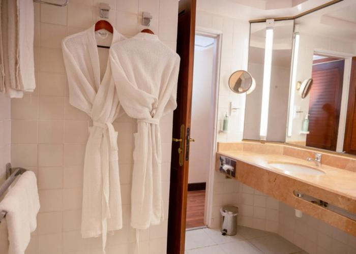 Hotel Bakoua Les Trois Ilets