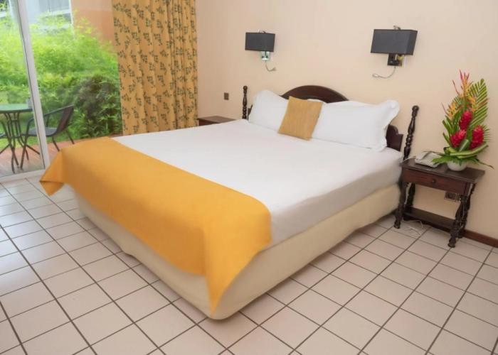 Hotel Bakoua Les Trois Ilets