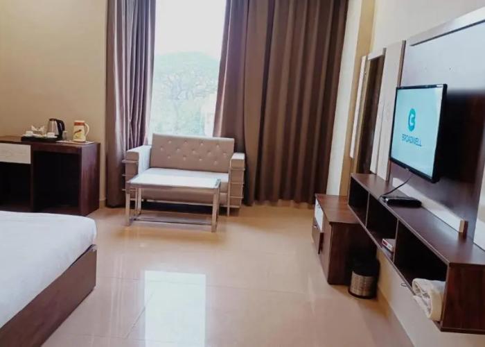 Hotel Emperor Paradise