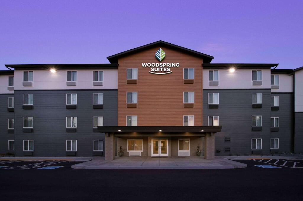WoodSpring Suites Seattle Everett