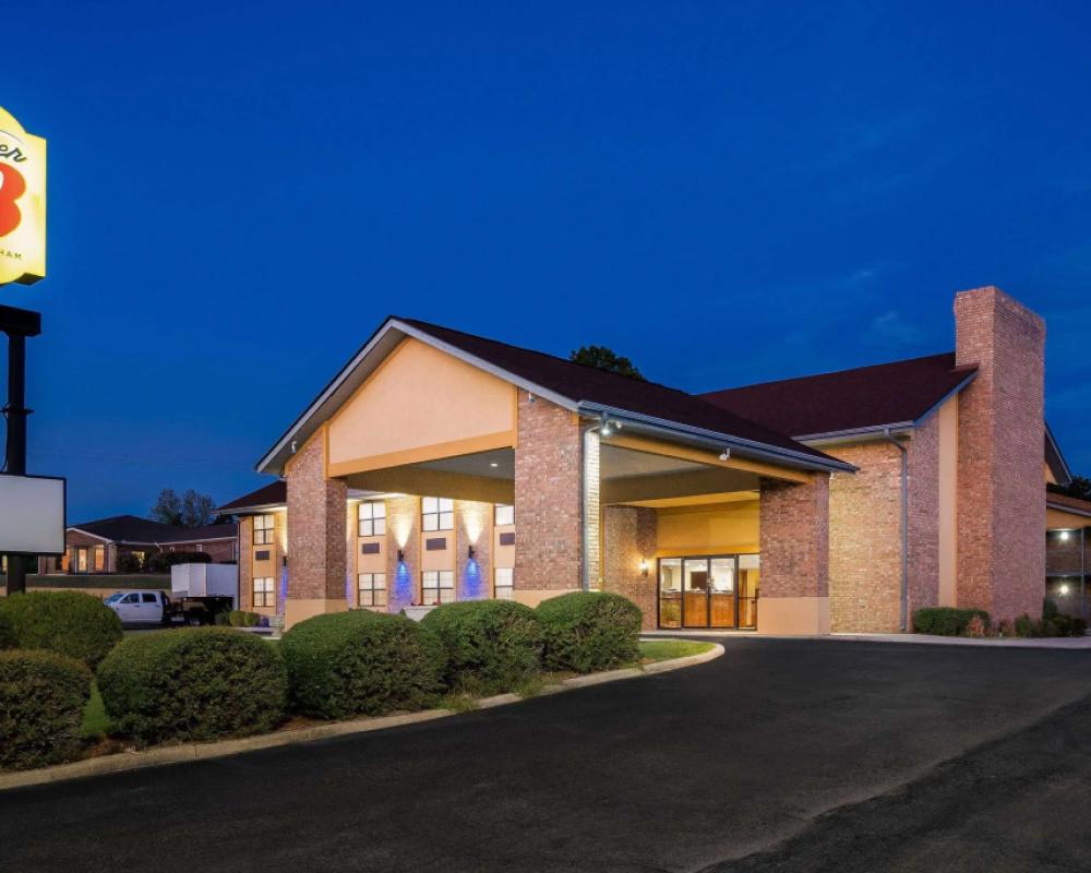 Super 8 by Wyndham Paragould