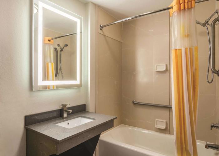 La Quinta Inn & Suites by Wyndham Prattville