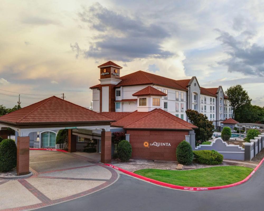 La Quinta Inn & Suites by Wyndham Sherman