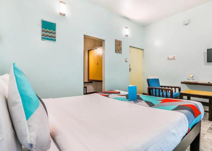 Santhi Inn