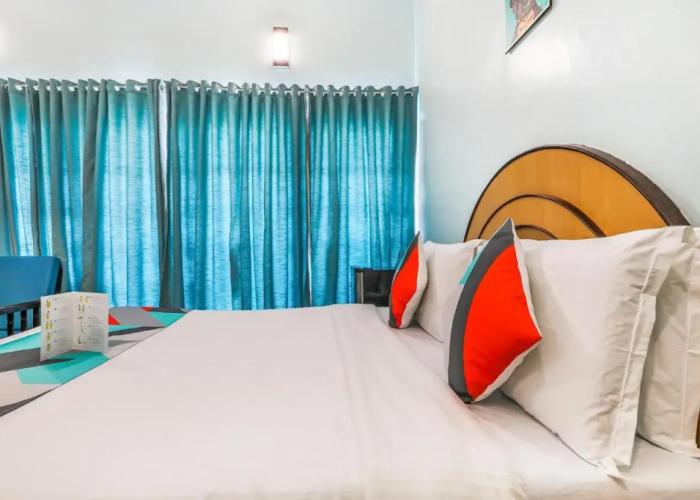 Santhi Inn