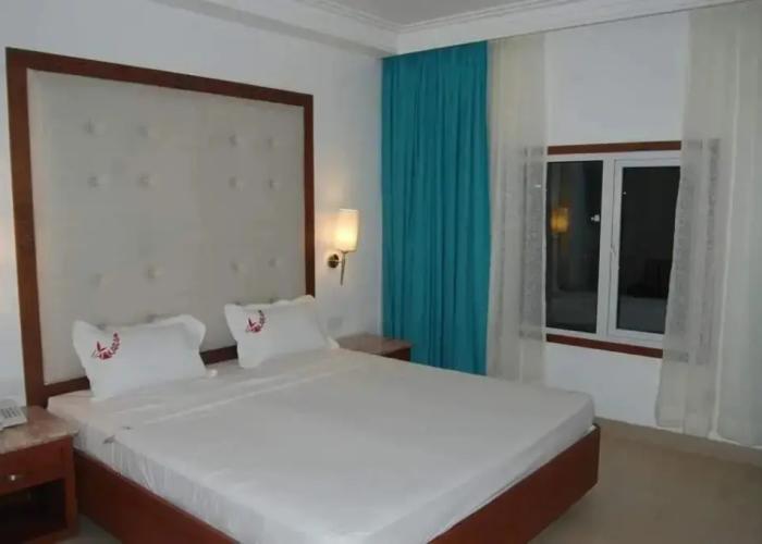 Hotel Karai