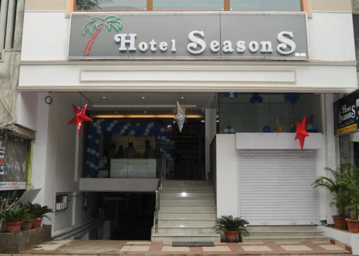 Hotel Seasons