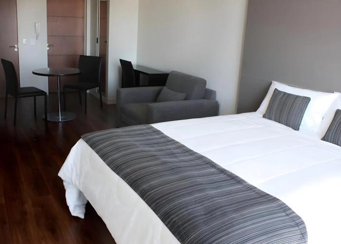 CH Recoleta Suites