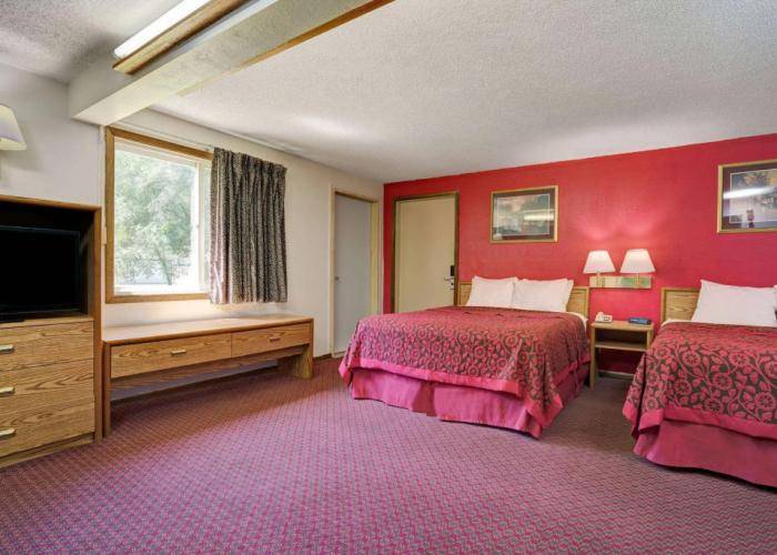 Travelodge by Wyndham Red Wing