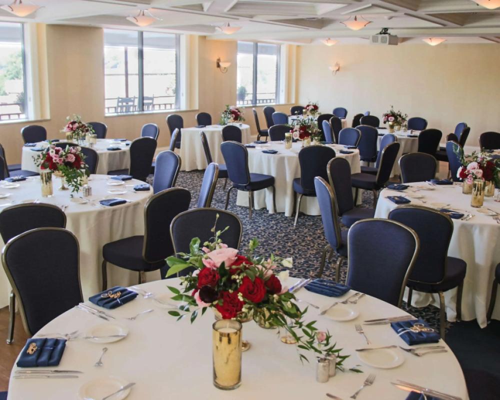 фото St James Hotel, a Historic Hotel of America