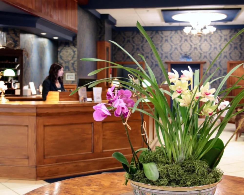 фото St James Hotel, a Historic Hotel of America