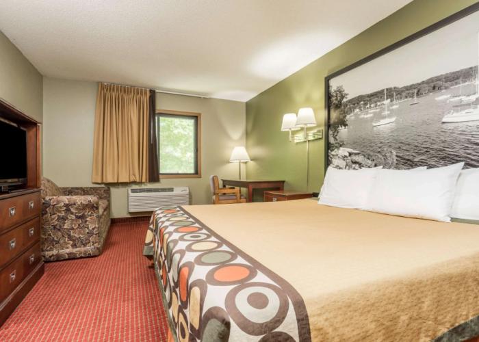 Super 8 by Wyndham Red Wing