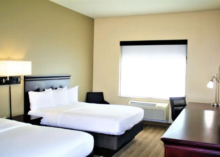 Country Inn & Suites by Radisson, Red Wing, MN