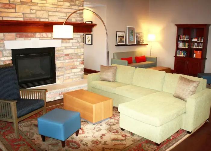 Country Inn & Suites by Radisson, Red Wing, MN