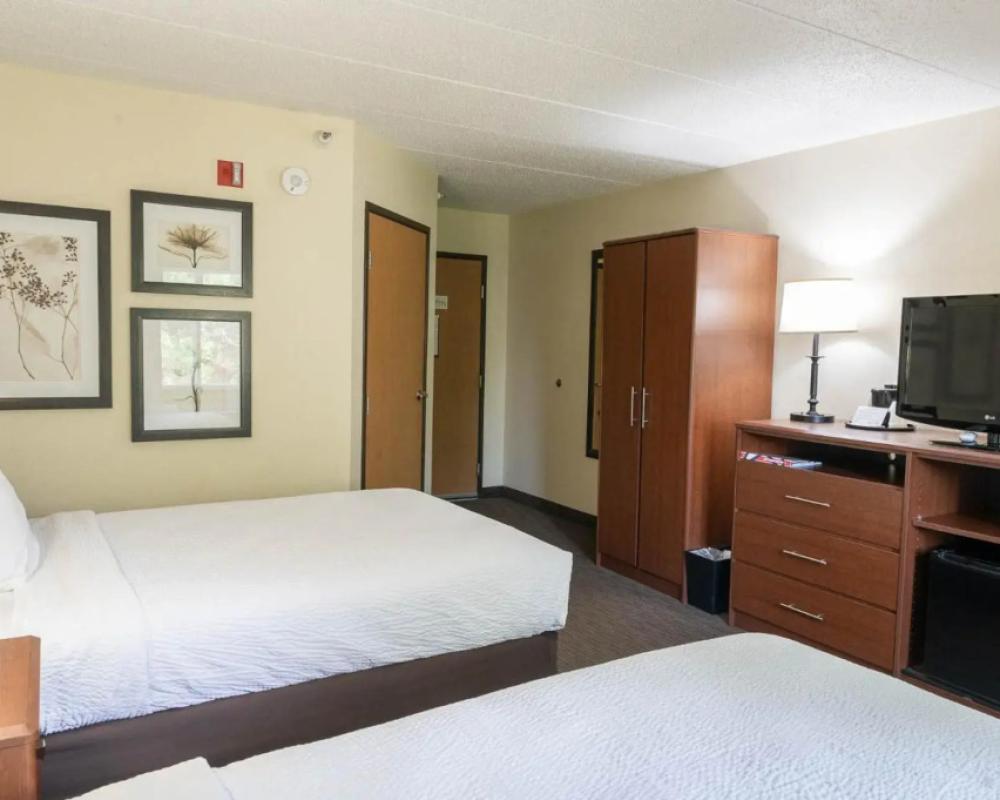 фото AmericInn by Wyndham Red Wing