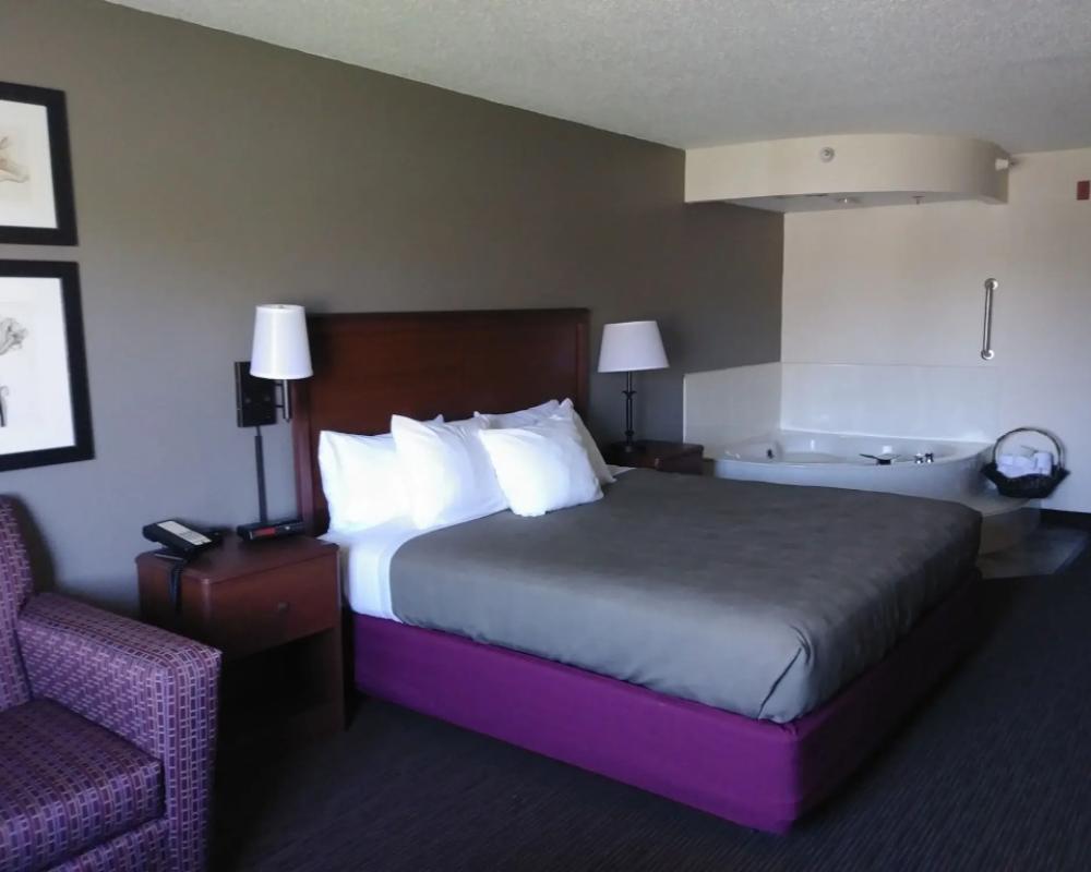 фото AmericInn by Wyndham Red Wing