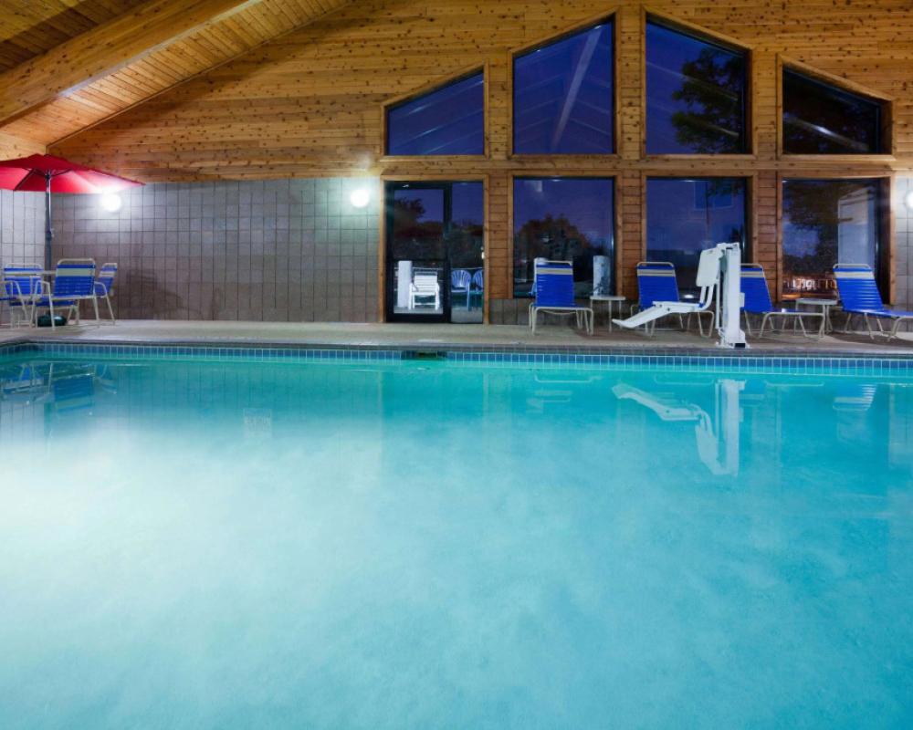 фото AmericInn by Wyndham Red Wing