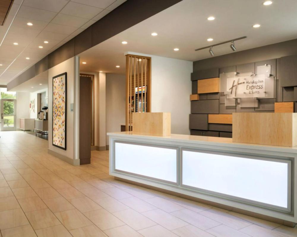 фото Holiday Inn Express & Suites Red Wing by IHG