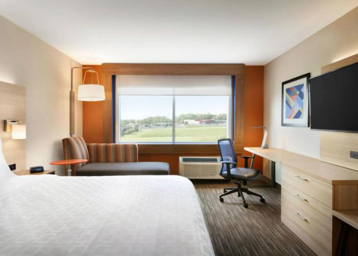 Holiday Inn Express & Suites Red Wing by IHG
