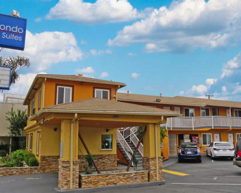 Redondo Inn and Suites