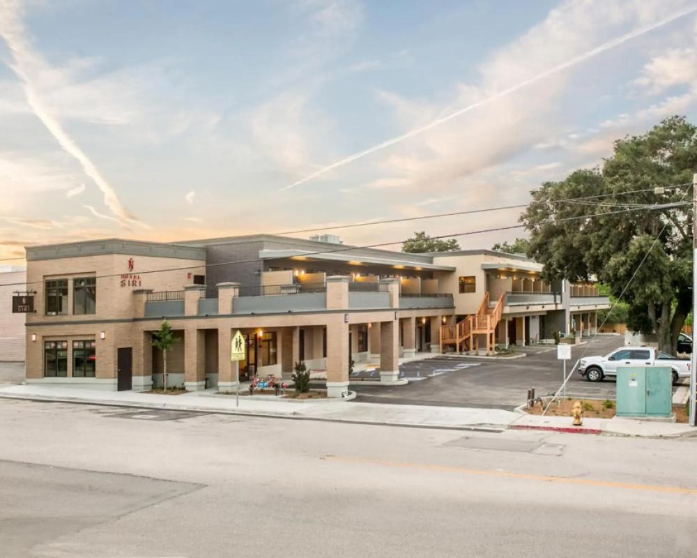 Hotel Siri Downtown - Paso Robles