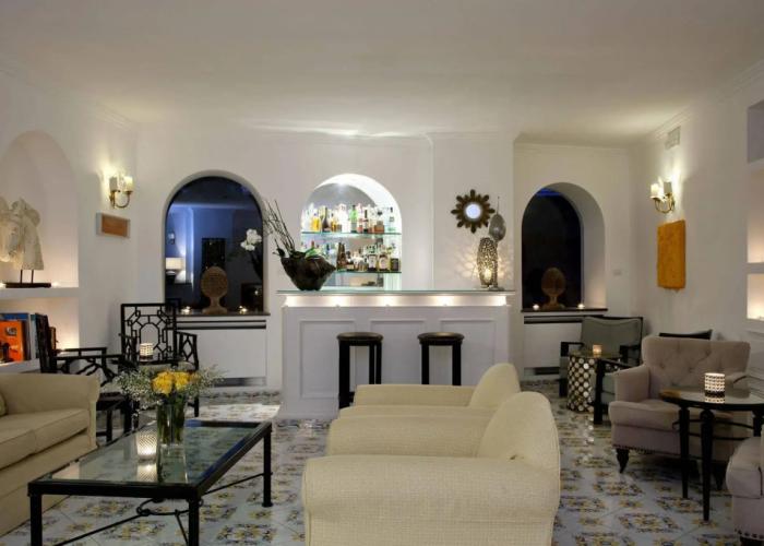Hotel Canasta