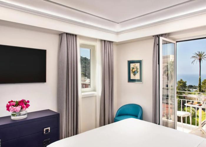 Pazziella Garden & Suites