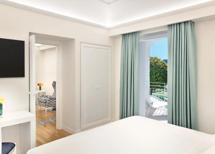Pazziella Garden & Suites