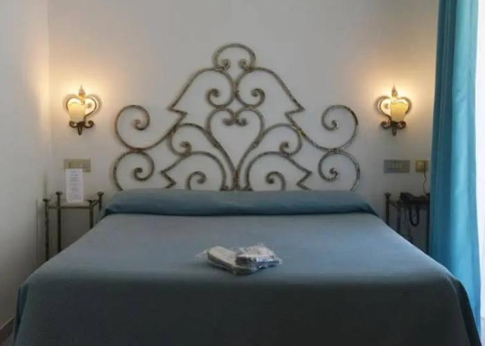 Hotel Bristol