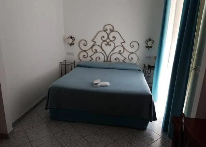 Hotel Bristol