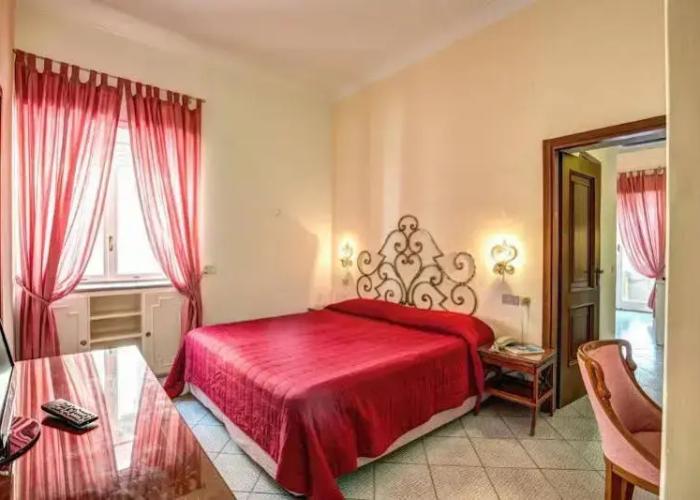 Hotel Bristol