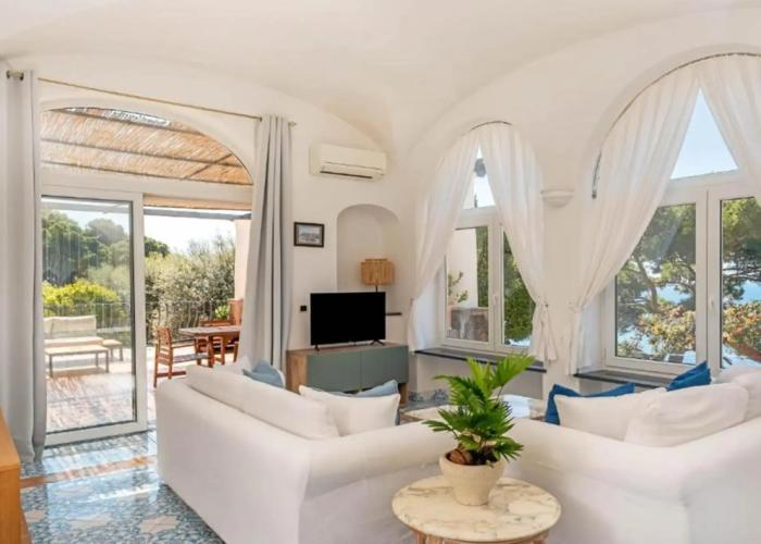 Oliveto Capri