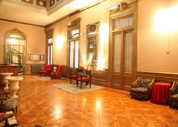 Hotel Reina