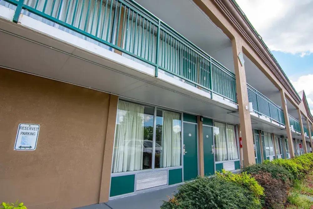 Reidsville Inn & Suites