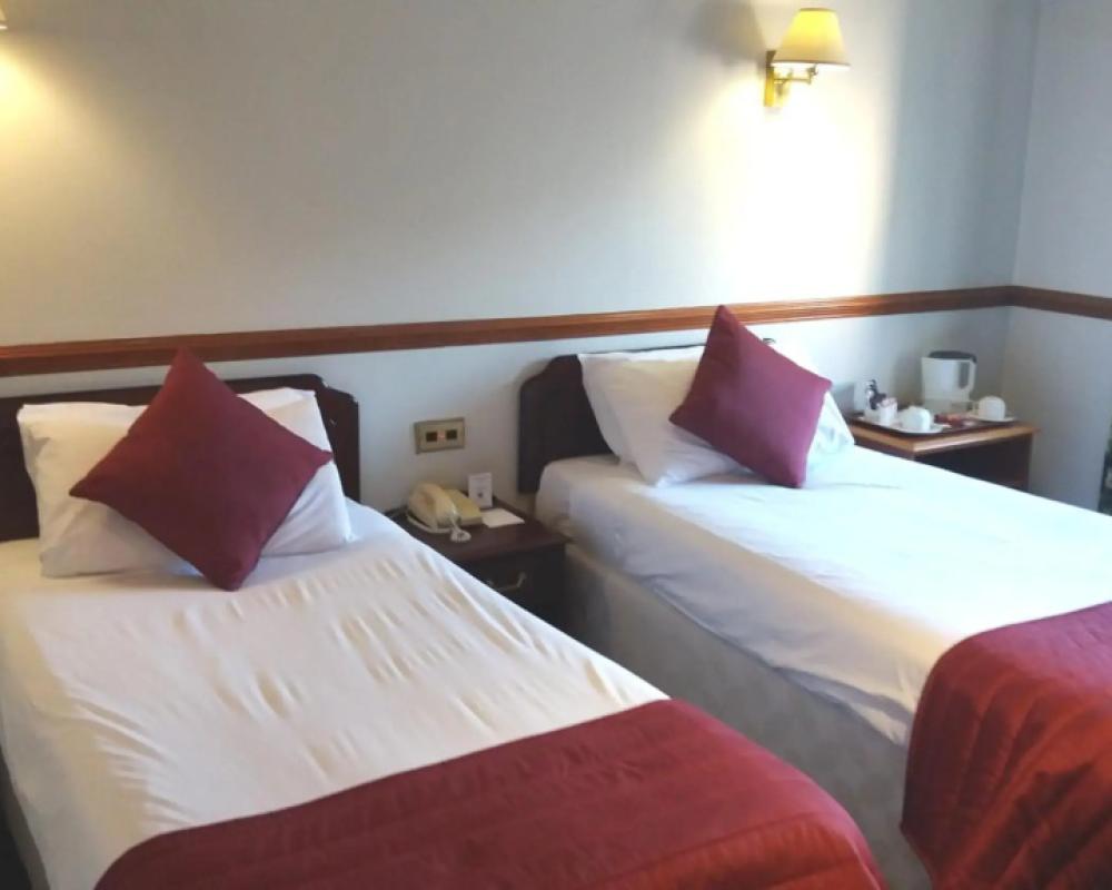 фото Salutation Hotel