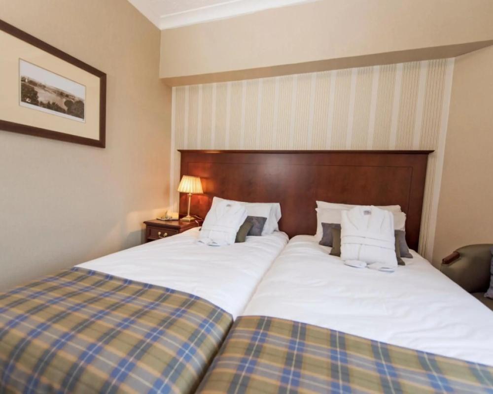 фото Salutation Hotel