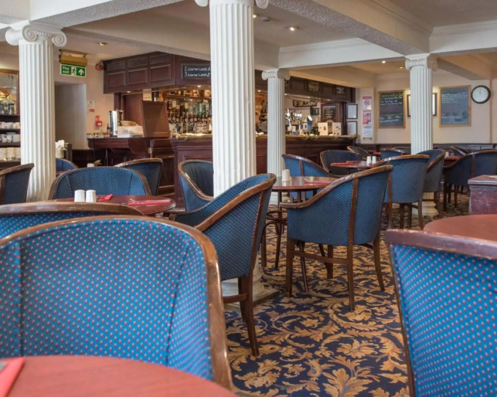 фото Salutation Hotel