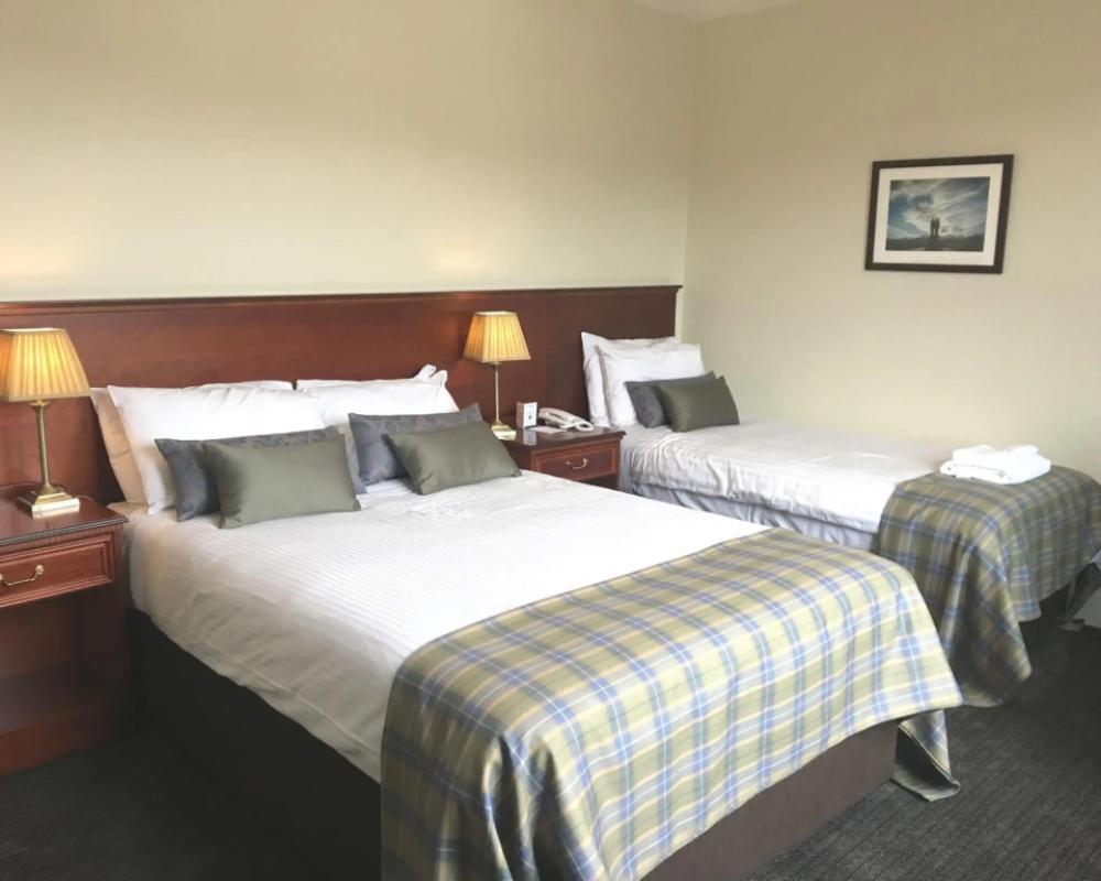 фото Salutation Hotel
