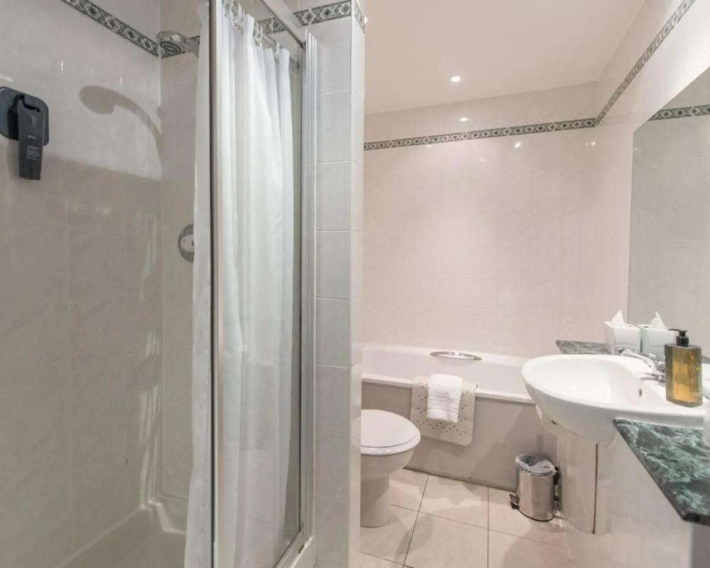 фото Salutation Hotel