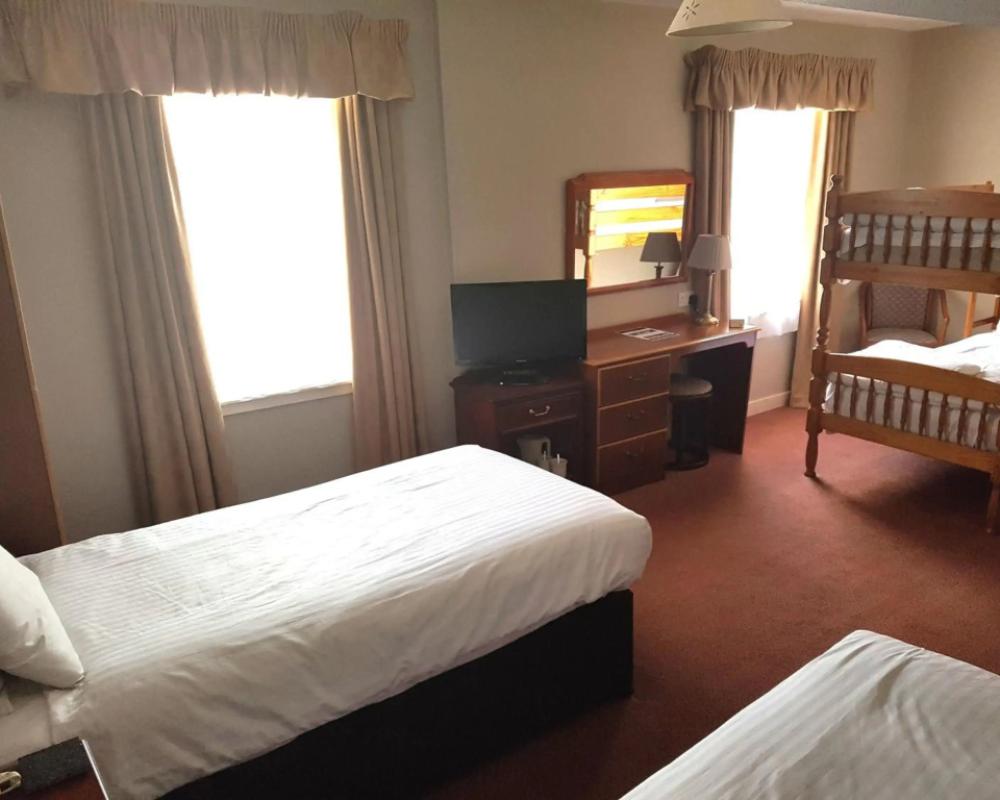 фото Salutation Hotel
