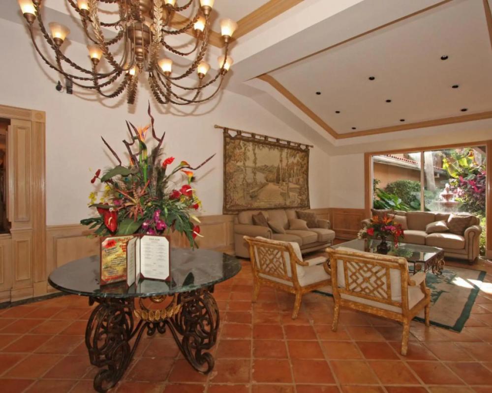 Grand Palms Spa & Golf Resort