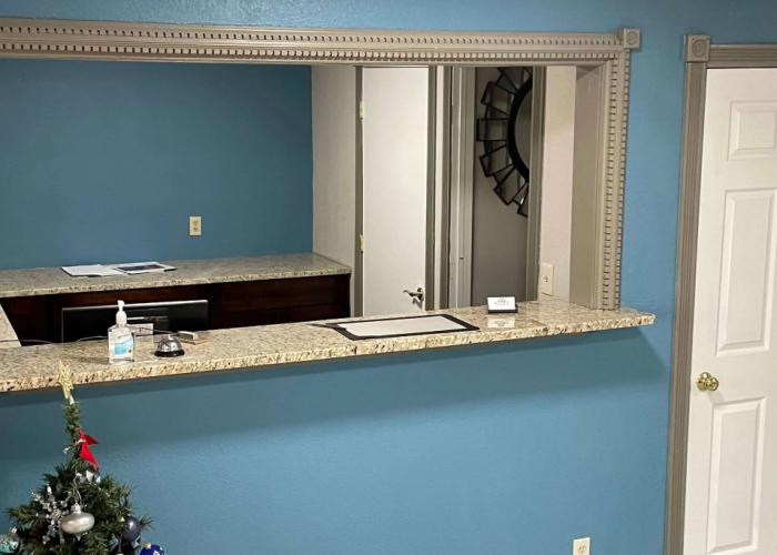 Days Inn by Wyndham Pratt