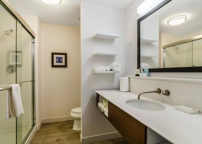 Flag Point Inn & Suites Pratt by FairBridge