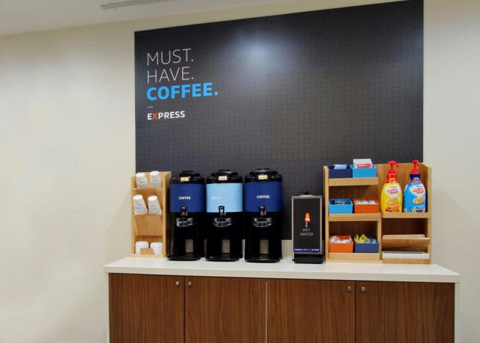 Holiday Inn Express Hotel & Suites Pratt by IHG