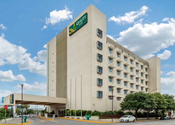 Quality Inn Monterrey La Fe