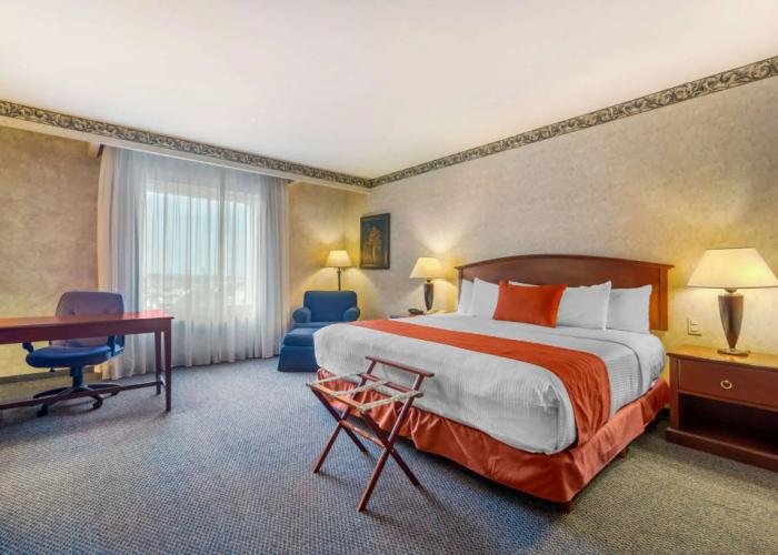 Quality Inn Monterrey La Fe