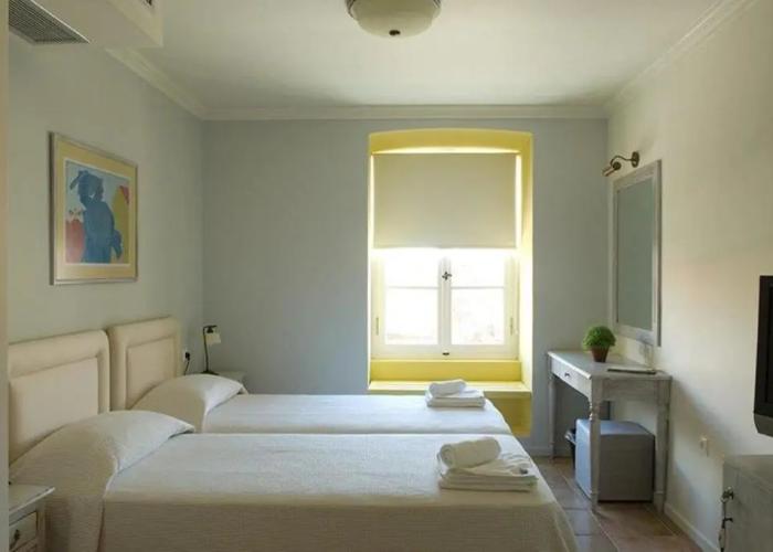 Arethousa Hotel