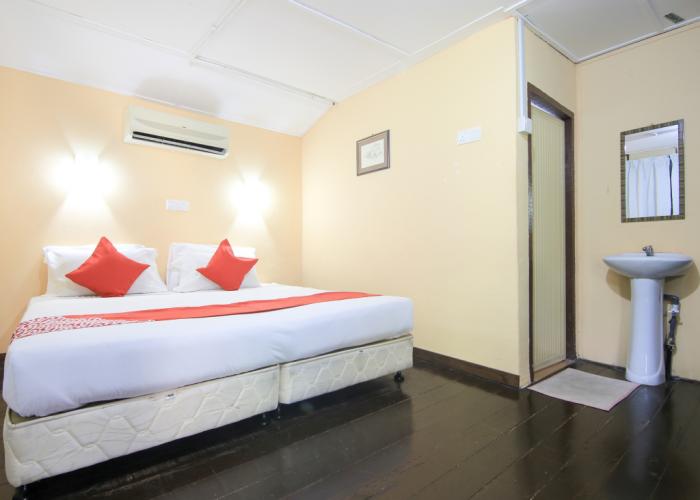 Ombak Inn Chalet