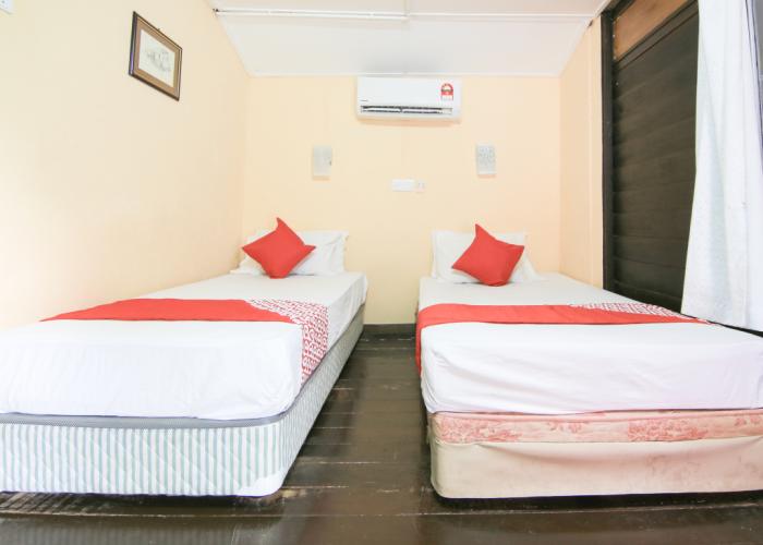 Ombak Inn Chalet