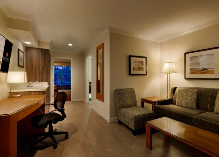 Executive Suites Hotel Metro Vancouver
